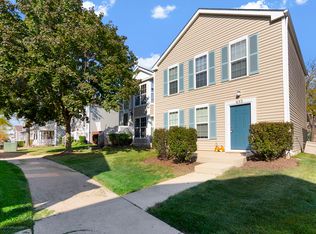 653 Serendipity Dr, Aurora, IL 60504