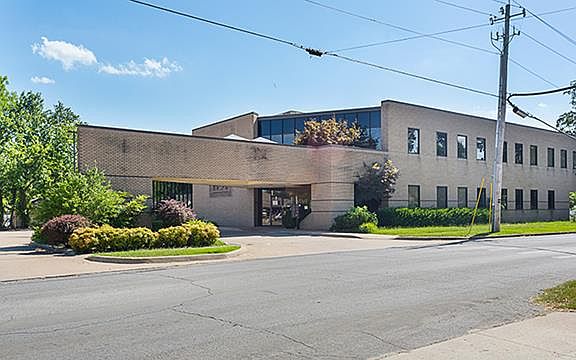 4th image of 500 S Mount Olive St