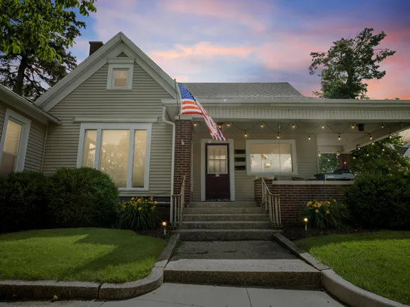 202 Morgan Blvd, Valparaiso, IN 46383