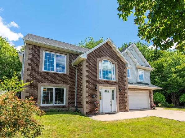 88 Bellbrook Cres, Dartmouth, NS B2W 6S2