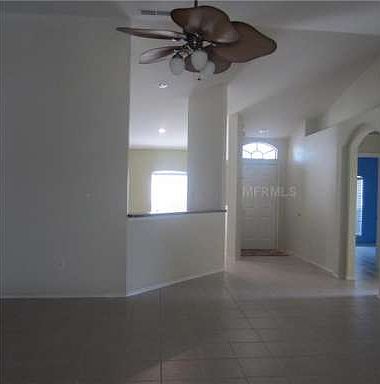 4th image of 1665 Caroline Ct