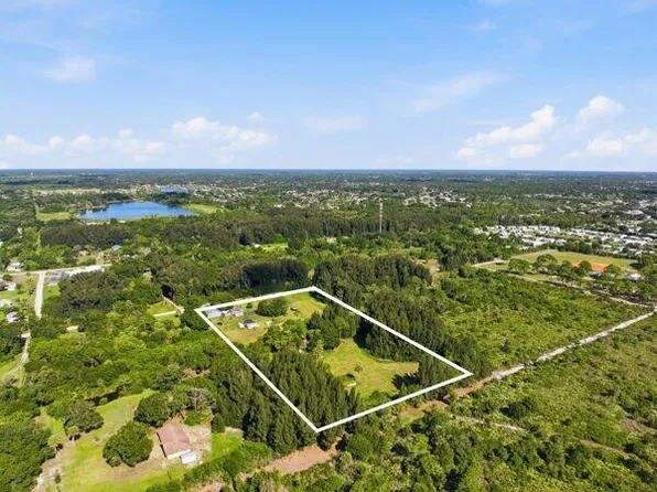 8698 63RD Avenue, Vero Beach, FL 32967