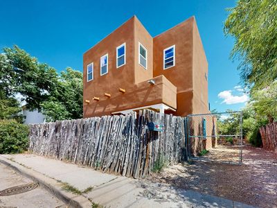 1010 Lopez St, Santa Fe, NM, 87501
