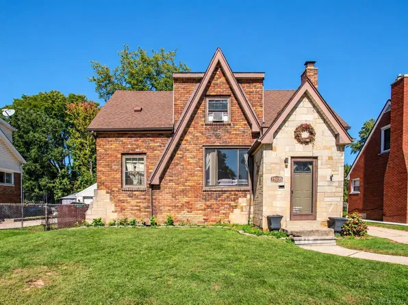 15235 Nehls Ave, Eastpointe, MI 48021