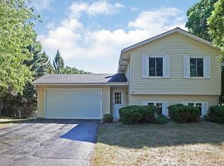 6967 Inskip Ave S, Cottage Grove, MN 55016