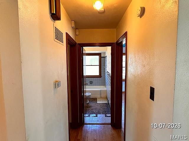 7th image of 9857 Lilac Dr