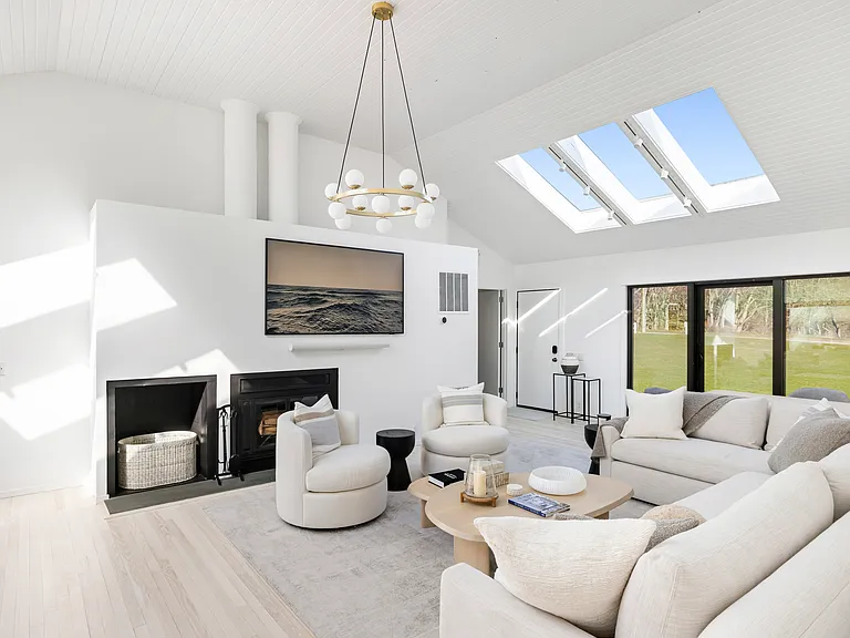 13 Peconic Ave — Photo 18