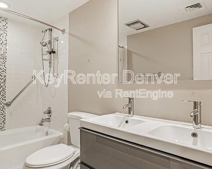 800 N Pearl St #202 — Photo 12