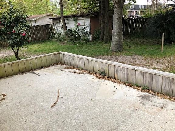 5th image of 161 Oakmont Pl