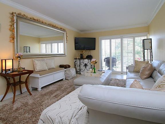 5th image of 3325 Bayshore Blvd Unit B32