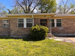 1520 Valley View St, Mesquite, TX 75149