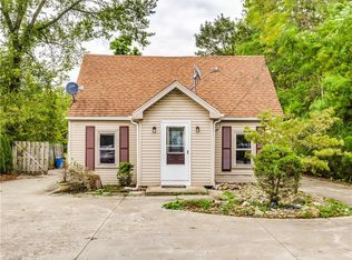 7549 Macedonia Rd, Bedford, OH 44146