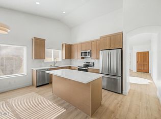 5027 E VAUGHN Drive, Phoenix, AZ 85044
