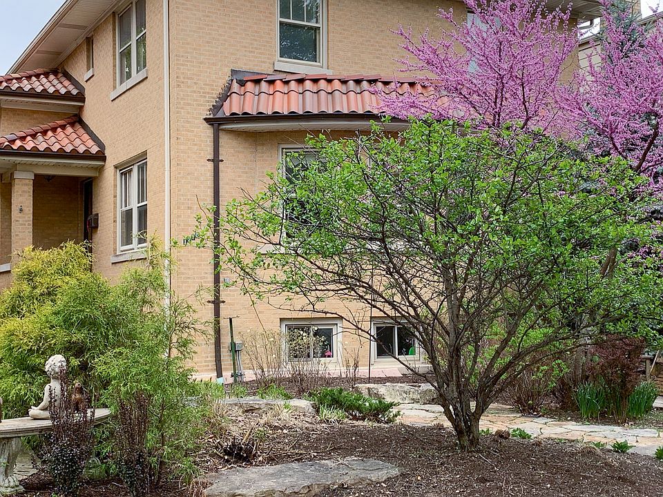 1st image of 1210 N Elmwood Ave