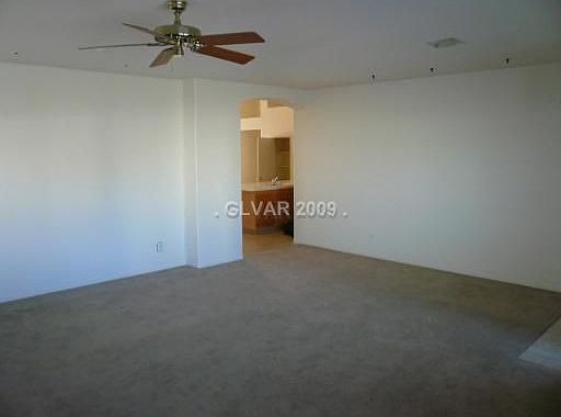 2nd image of 1085 Las Palmas Entrad Ave