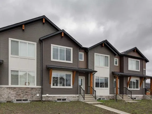 19 W Emberside Park, Cochrane, AB T4C 2L6