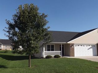 1009 6th St, Fulton, IL 61252