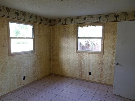 3rd image of 6510 66th Ave N