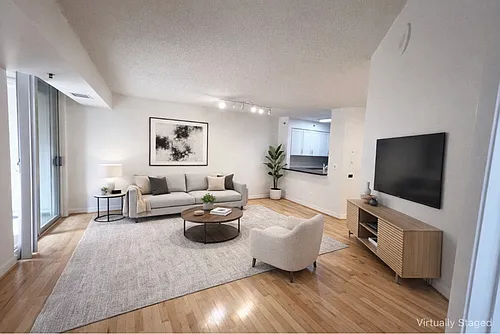 7500 Woodmont Ave #314 Photo 1