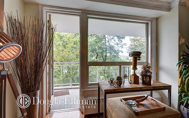 Sold by Douglas Elliman | media 15