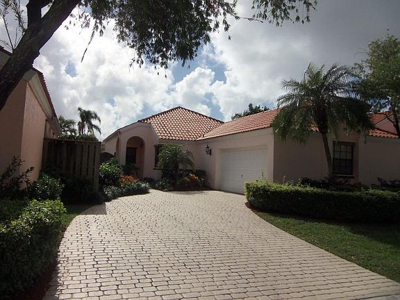 2nd image of 2680 Mikasa Dr