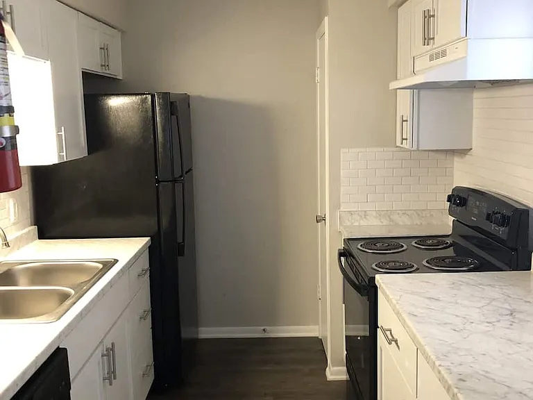Casa Del Rey Apartments — Photo 12