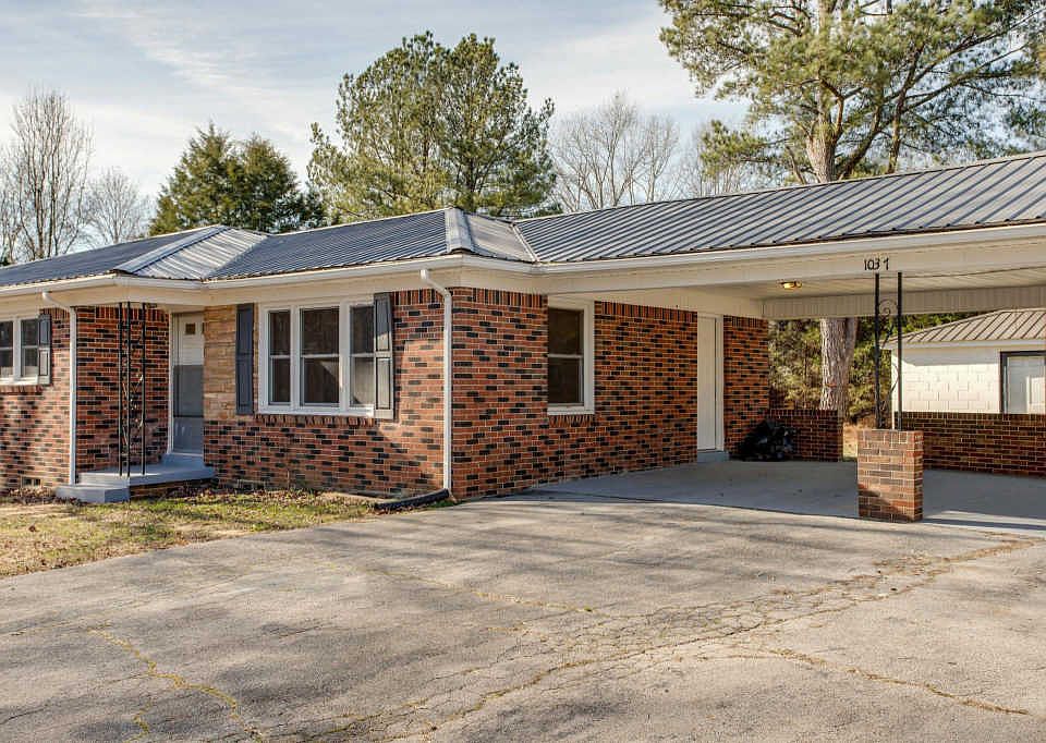 1037 Highway 100 Centerville, TN Zillow Apartments for Rent in