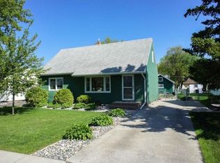 114 5th Ave E, West Fargo, ND 58078