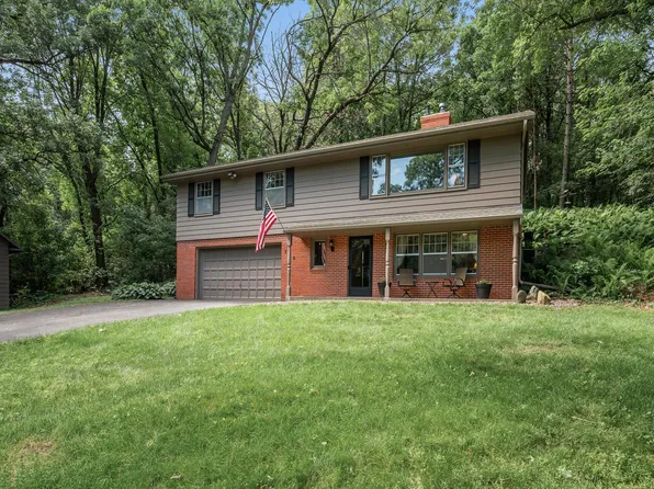 109 Cimarron Ct, Apple Valley, MN 55124