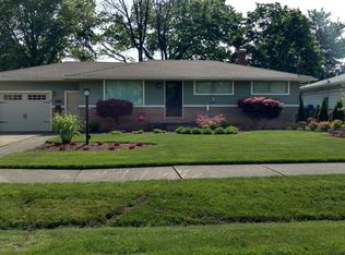 911 Dravis St, Girard, OH