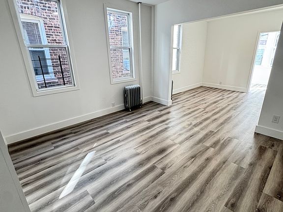 2nd image of 953 Rhinelander Ave Floor 2
