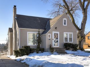 6215 William St, Omaha, NE 68106