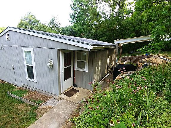 2nd image of 50 W Lakeside Cir