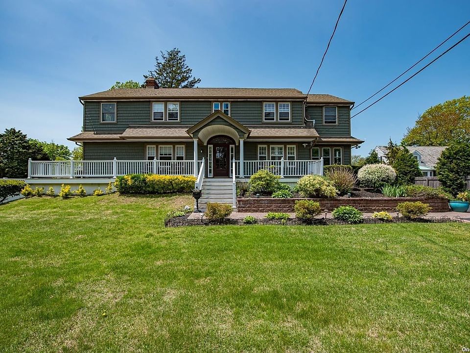 74 W Islip Road, West Islip, NY 11795 Zillow