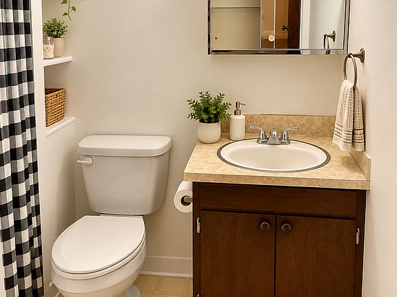 5th image of 321 N Main St #6