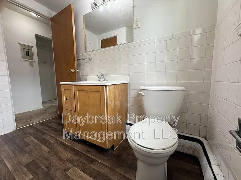 2913 8th St N #3 — Photo 8