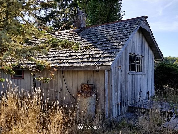 3rd image of 3711 Sandridge Road