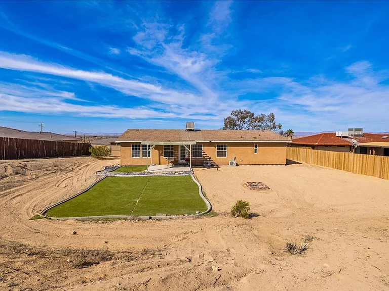 73777 Playa Vista Dr — Photo 33