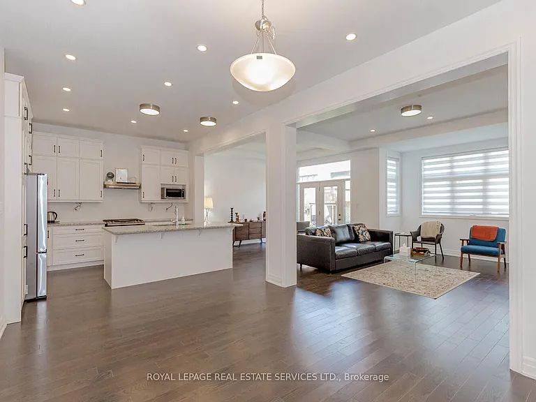 3334 Harasym Trl — Photo 6