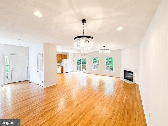 2nd image of 200 Golden Eagle Way
