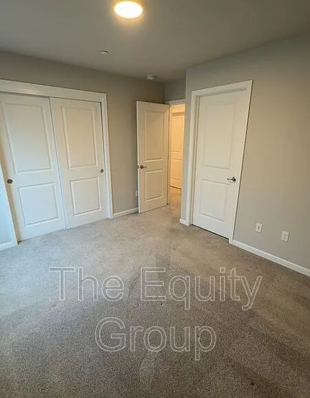 505 S Summit St #102 — Photo 15
