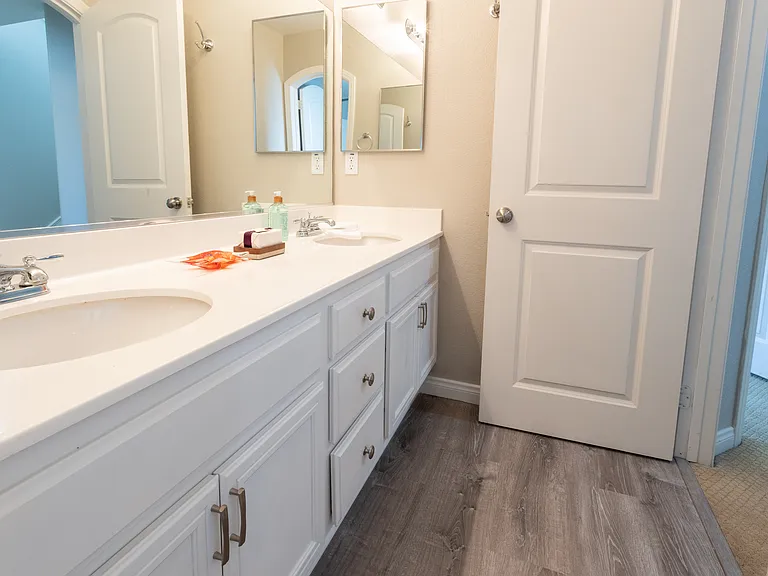 1723 Kincaid Ave — Photo 18