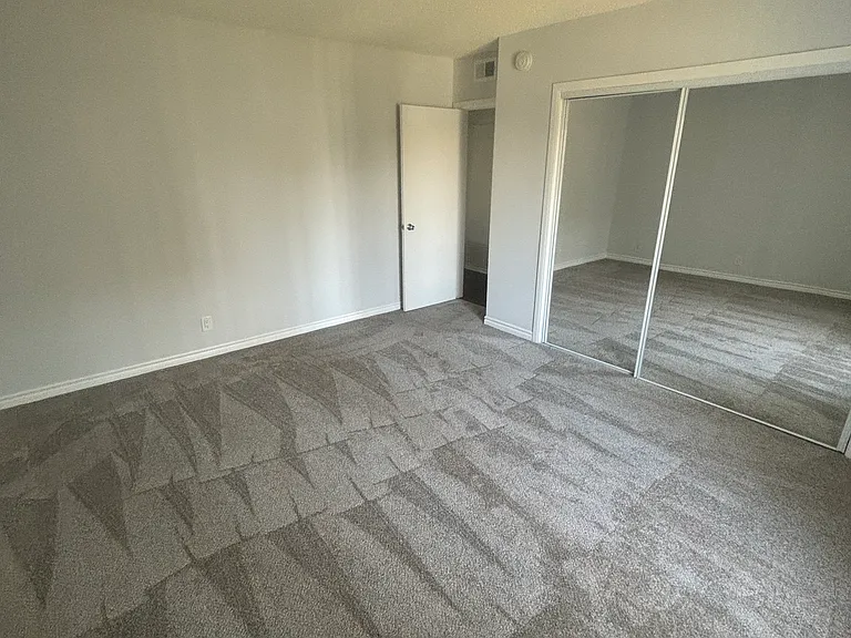 El Cortez Apartments — Photo 30