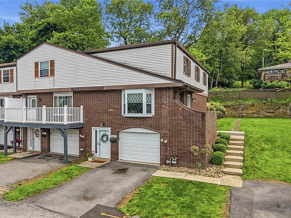 2nd image of 907 Camelot Dr