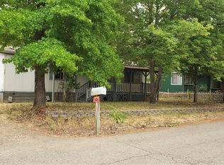 629 Frederick Ct, Cave Junction, OR 97523