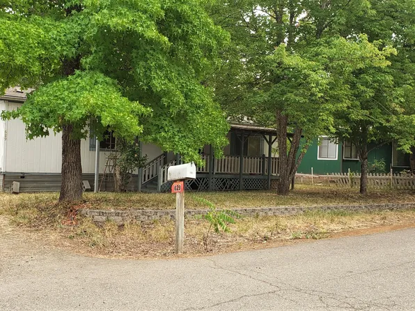 629 Frederick Ct, Cave Junction, OR 97523