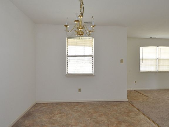 3rd image of 4636 Hardy Dr APT B
