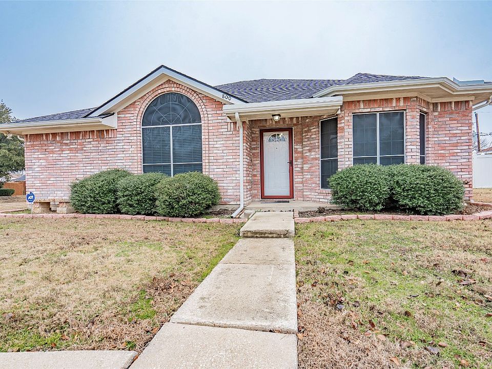 1st image of 800 Minot Ct