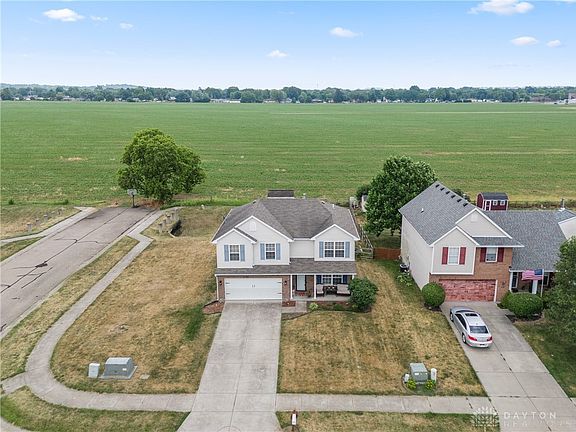 3rd image of 224 Governors Ave