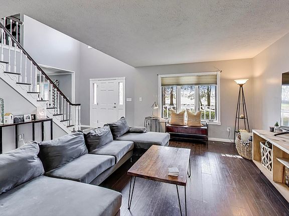 3rd image of 33791 Early Rd